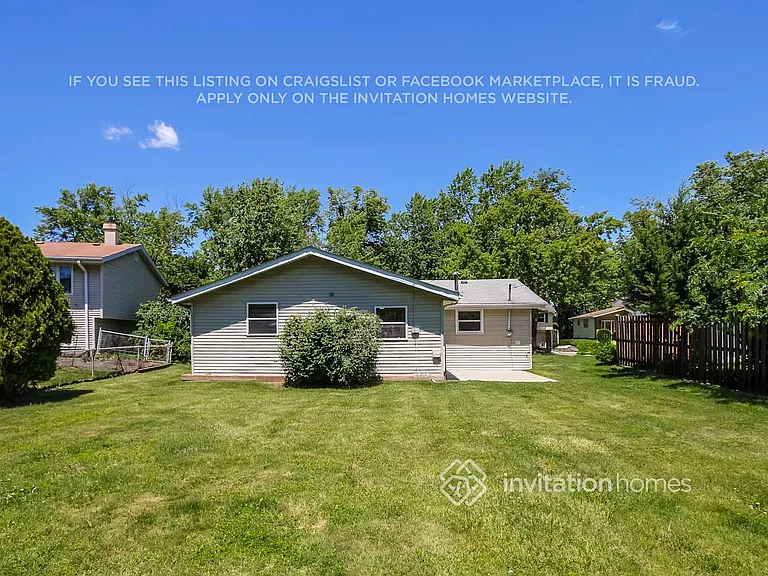2401 Birch Ln — Photo 16