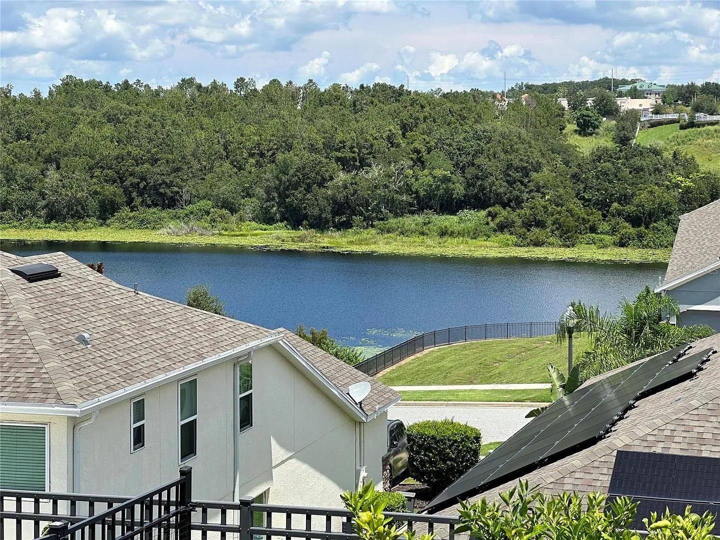 Stunning 4/2 in Gate Community of Clermont — Photo 2