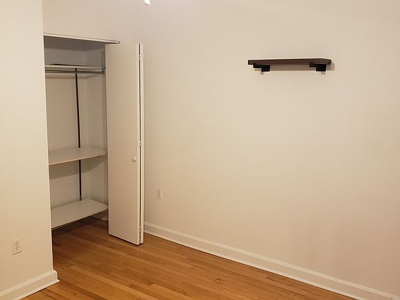 4th image of 218 Green St APT 2