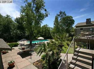 150 Lombardy Ln, Orinda, CA 94563