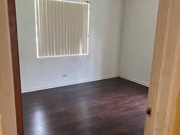 3rd image of 211 S Duncan Ave