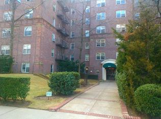 7001 113th St APT 6K, Forest Hills, NY 11375
