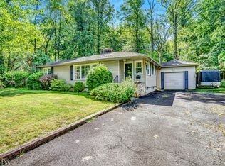 199 Dogwood Ln, Berkeley Heights, NJ 07922