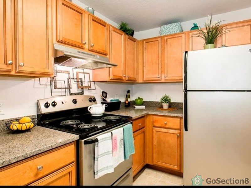 1st image of 3201 Espinosa Dr APT 101