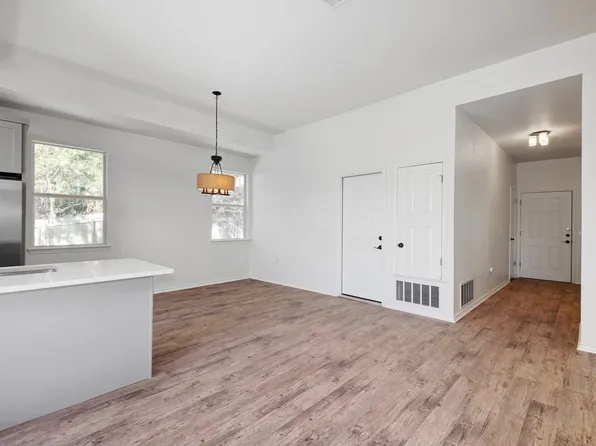 6101 Cherrylawn Cir, Austin, TX 78723