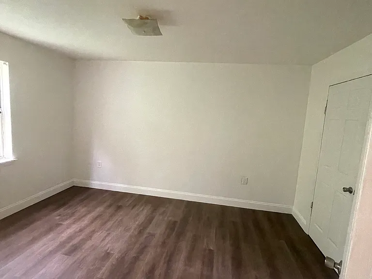200 Colonial Hts #A1 — Photo 7