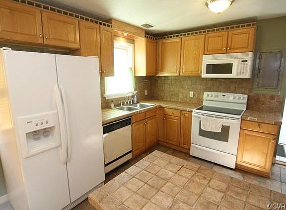 4th image of 4806 Oriole Ave