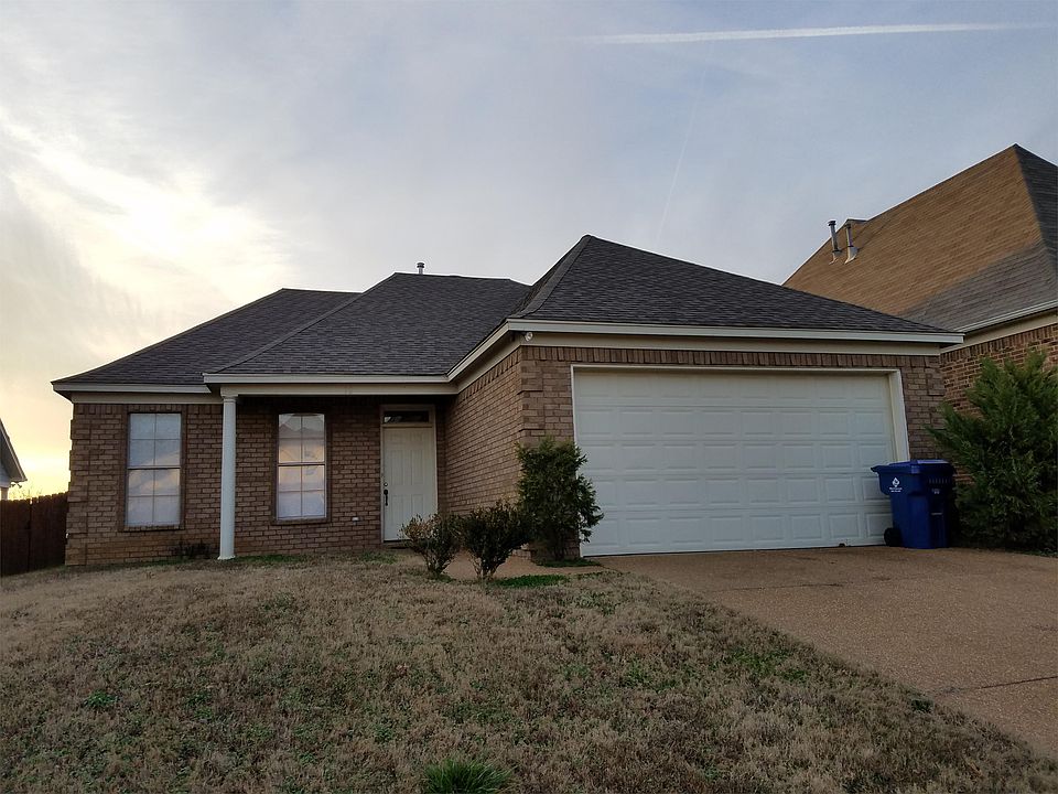1st image of 70 Green Willow Dr