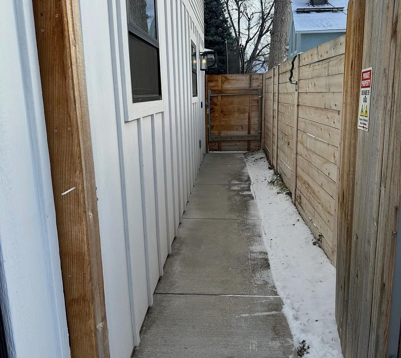 4327 1/2 N Wolff St — Photo 3