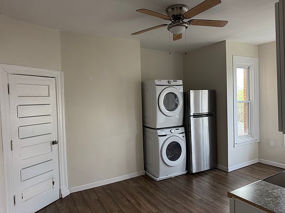 5th image of 132 Highland Ave APT 2