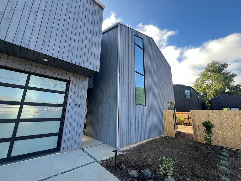 112 Grandview St — Photo 31