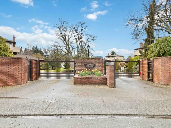 2345 Cedar Hill Cross Rd #128, Oak Bay, BC V8P 5M8