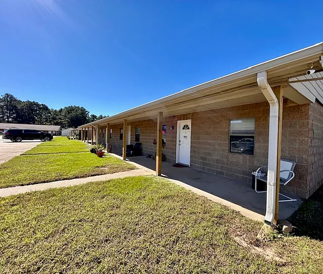 Country Place Apartments