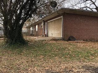 6100 Holly Rd, Neosho, MO 64850