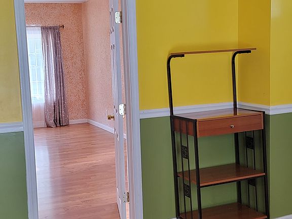 2nd image of 14 Myrtle St Floor 2