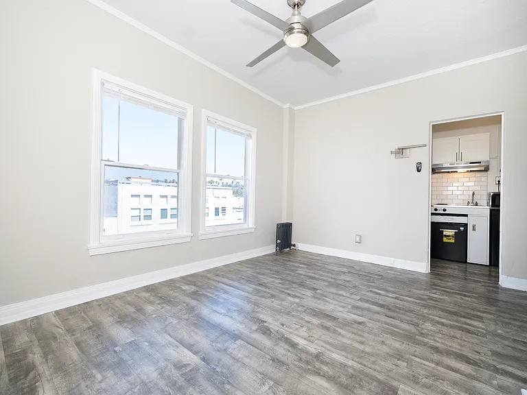 Apt 503