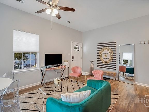 5th image of 321 W 31st St #1