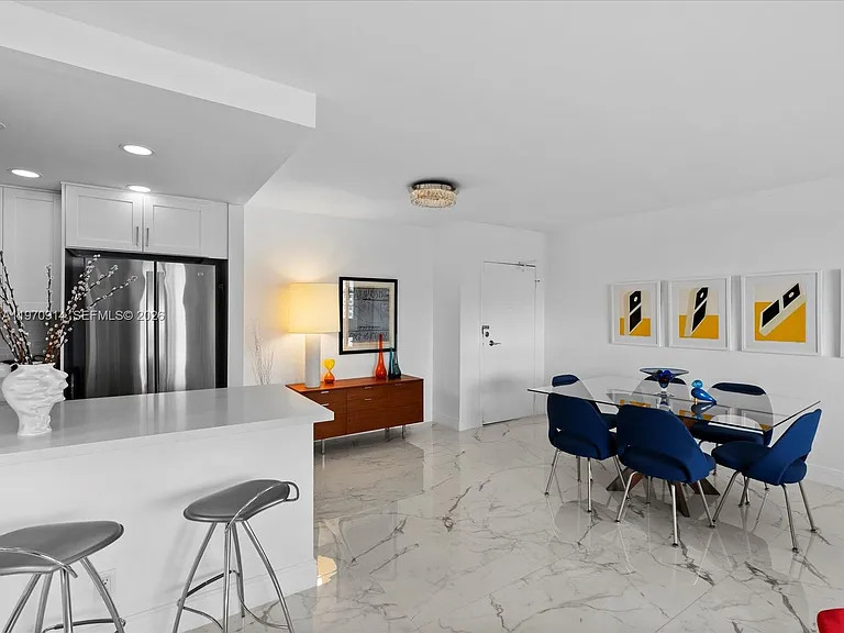 336 N Birch Rd #PENTHOUSE — Photo 9