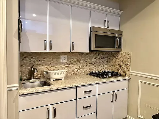 Rented by Compass | media 10