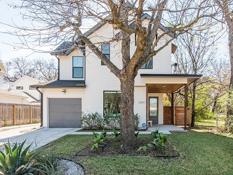 2707 Francisco St — Photo 17