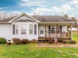 230 Meadow Lark Ln, Thomasville, NC 27360