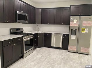 56 Park Ave APT 3, Rutherford, NJ 07070