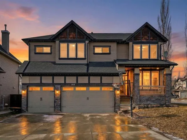 144 E Hawkmere Rd, Chestermere, AB T1X 1T4