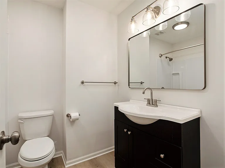 309 SE Brownfield Dr — Photo 13