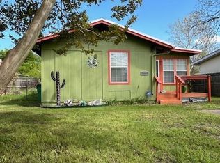 112 Pecan St, Blanco, TX 78606