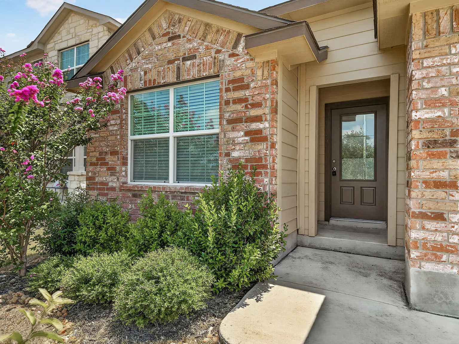 3 bed, 1650 sqft, $1,875 — Photo 4