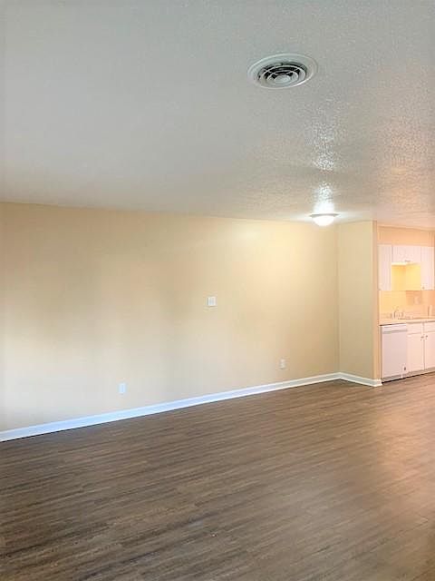1st image of 3095 Brookside Dr NW #1
