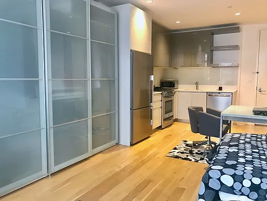 Rented by Modern Spaces | media 23