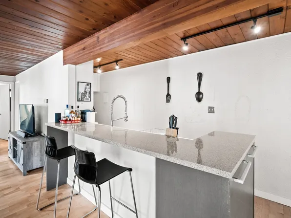 1343 N High St APT 10, Denver, CO 80218