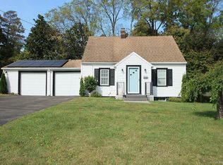 32 Clough Rd, Waterbury, CT 06708