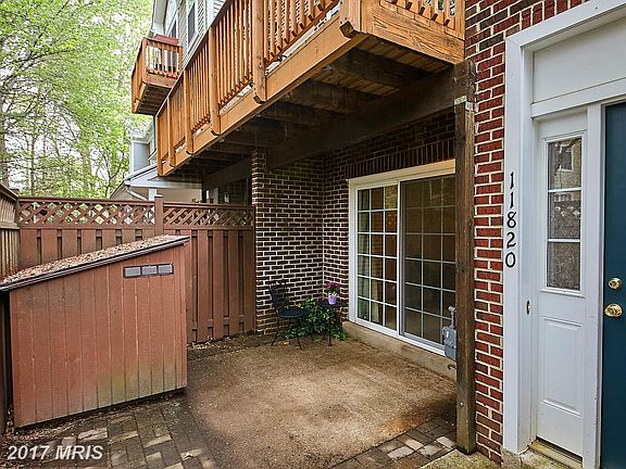 4th image of 11820 Rockaway Ln #24