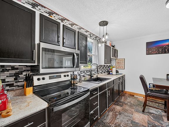 12th image of 148 E Sheridan Ave