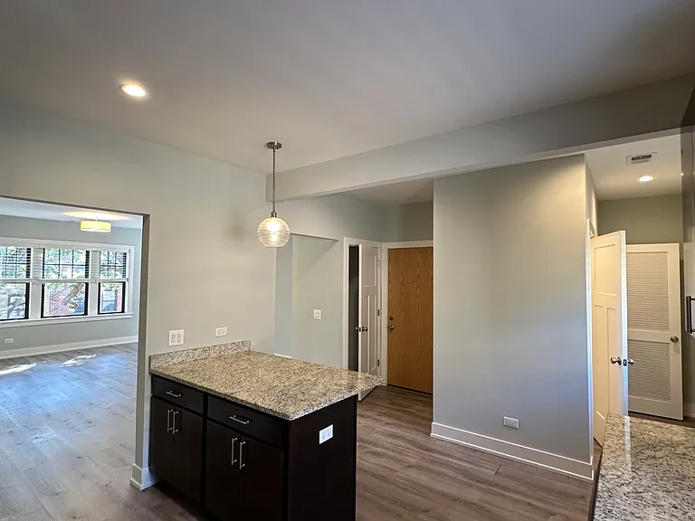 1142 Maple Ave #2 — Photo 3