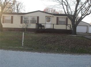 7 Sunset Dr, Carlyle, IL