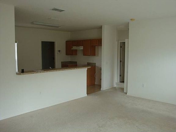 3rd image of Cumberland Dr