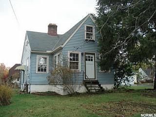 2nd image of 10570 Connecticut St