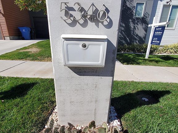 Private mailbox