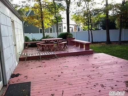 2nd image of 54 Chelsea Dr