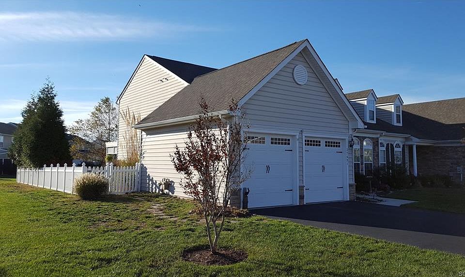1st image of 37451 Oliver Dr