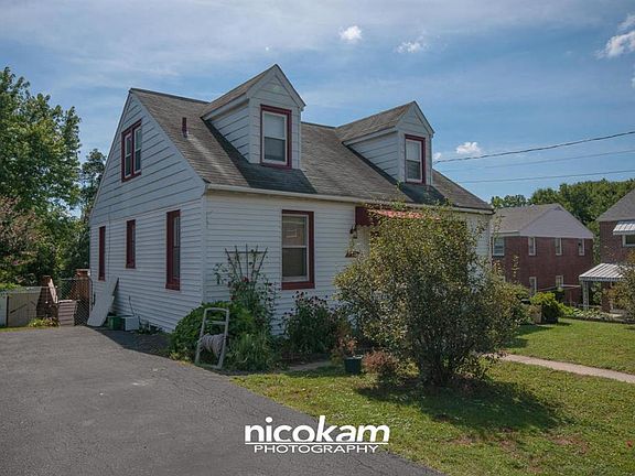 3rd image of 1146 Saint Joseph St