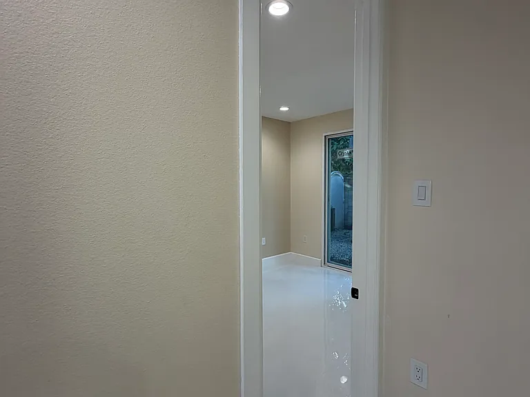 10685 Paloma Ave — Photo 8