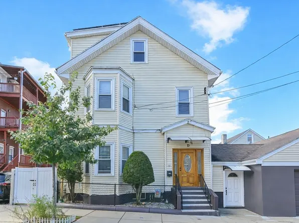 10 Orange St #2, Chelsea, MA 02150