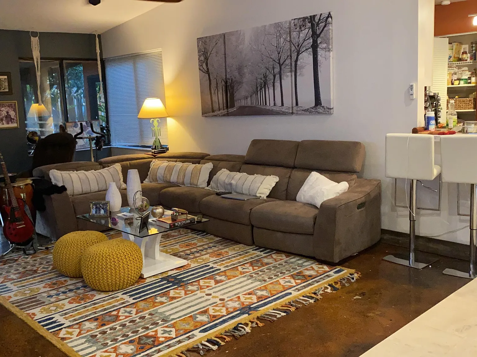 3 bed, 3.0 bath, 2080 sqft, $3,200 — Photo 4