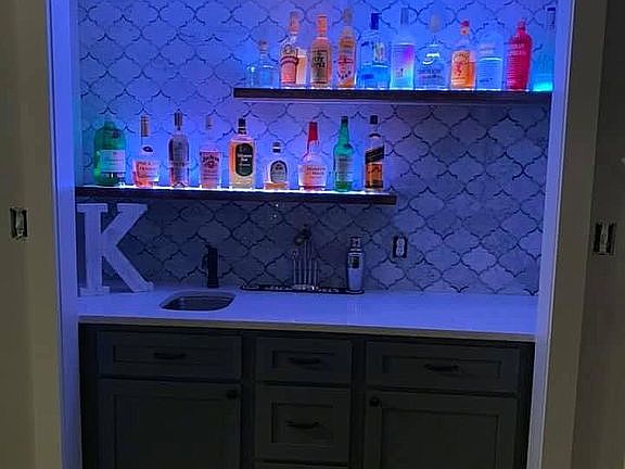 New wet bar (2019)