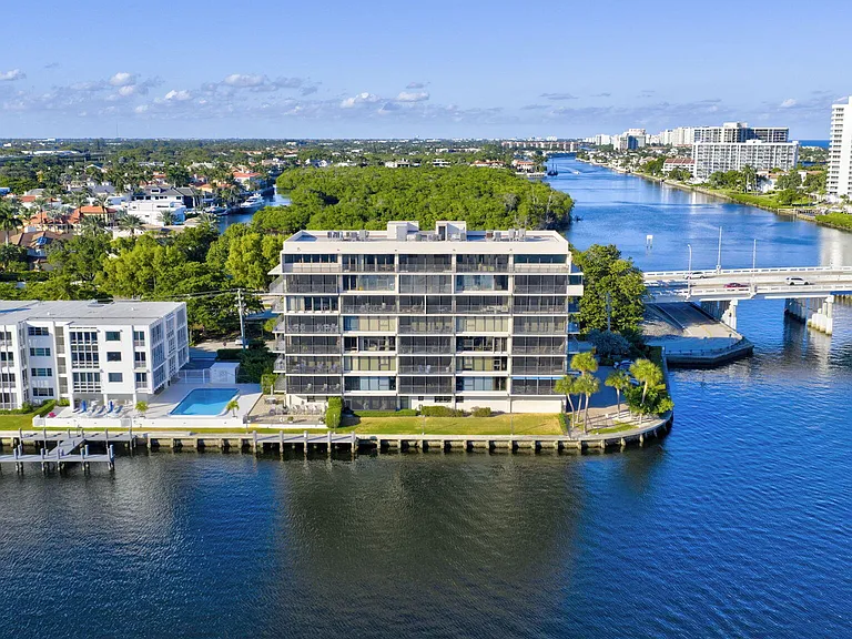 900 NE Spanish River Blvd #2W — Photo 32