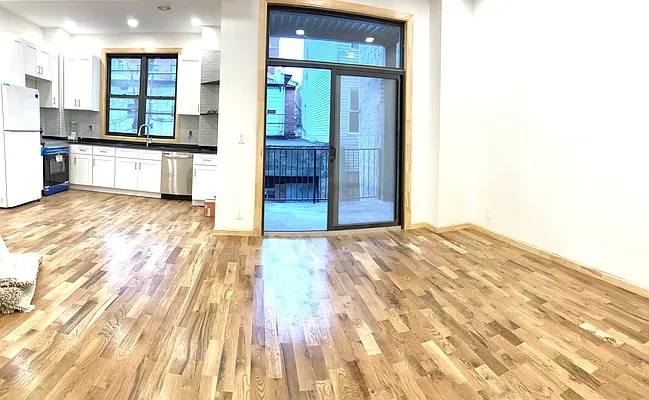 Rented by Brooklyn Real Estate Services | media 10